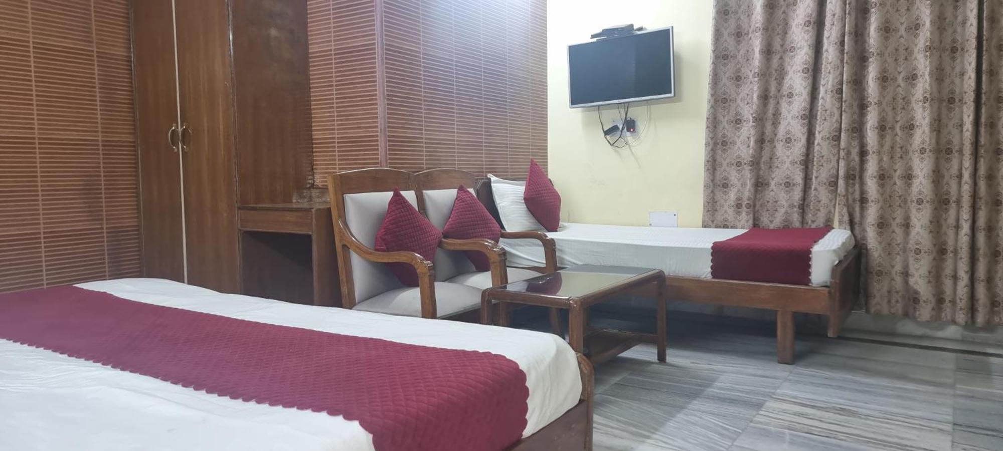 Hotel Har Ki Pauri By Around Stays Haridwār Eksteriør bilde