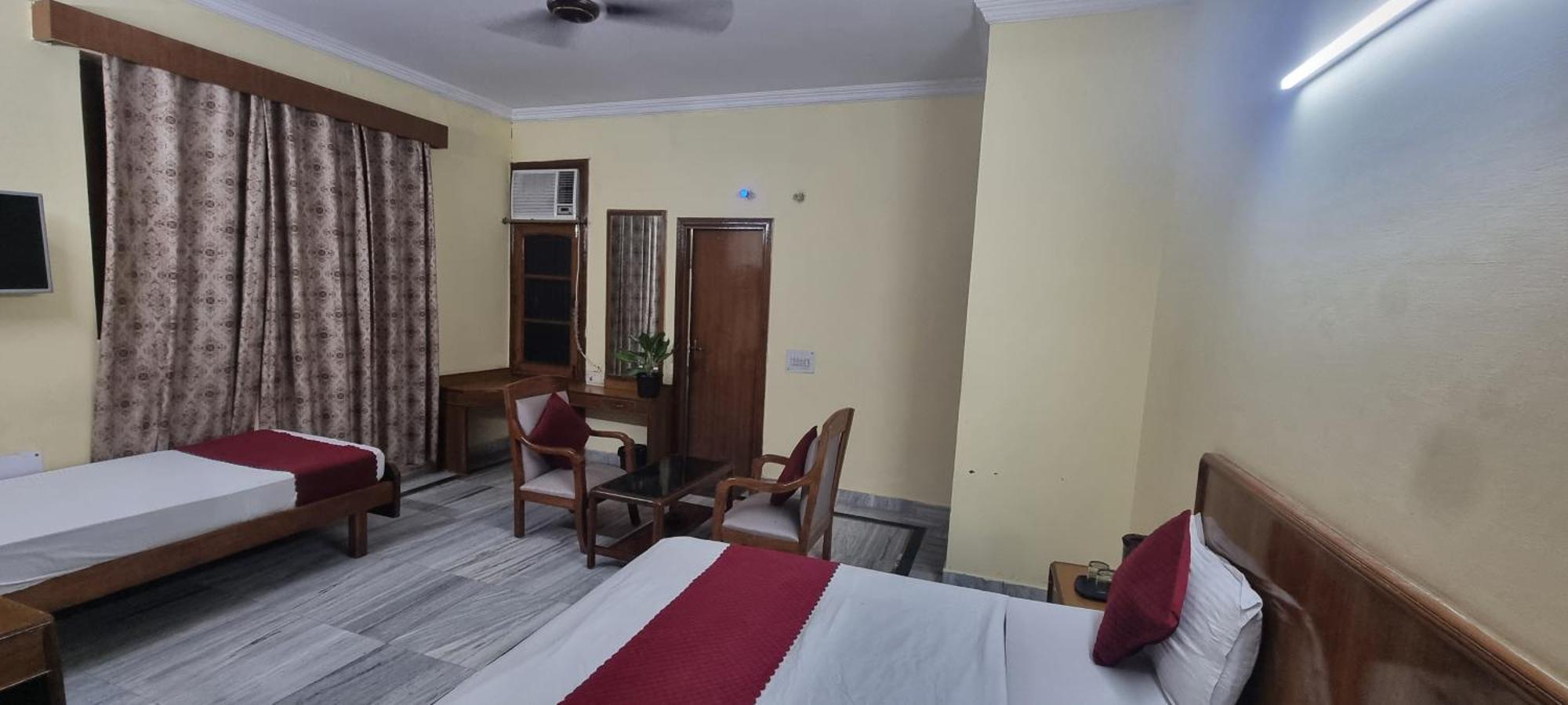 Hotel Har Ki Pauri By Around Stays Haridwār Eksteriør bilde