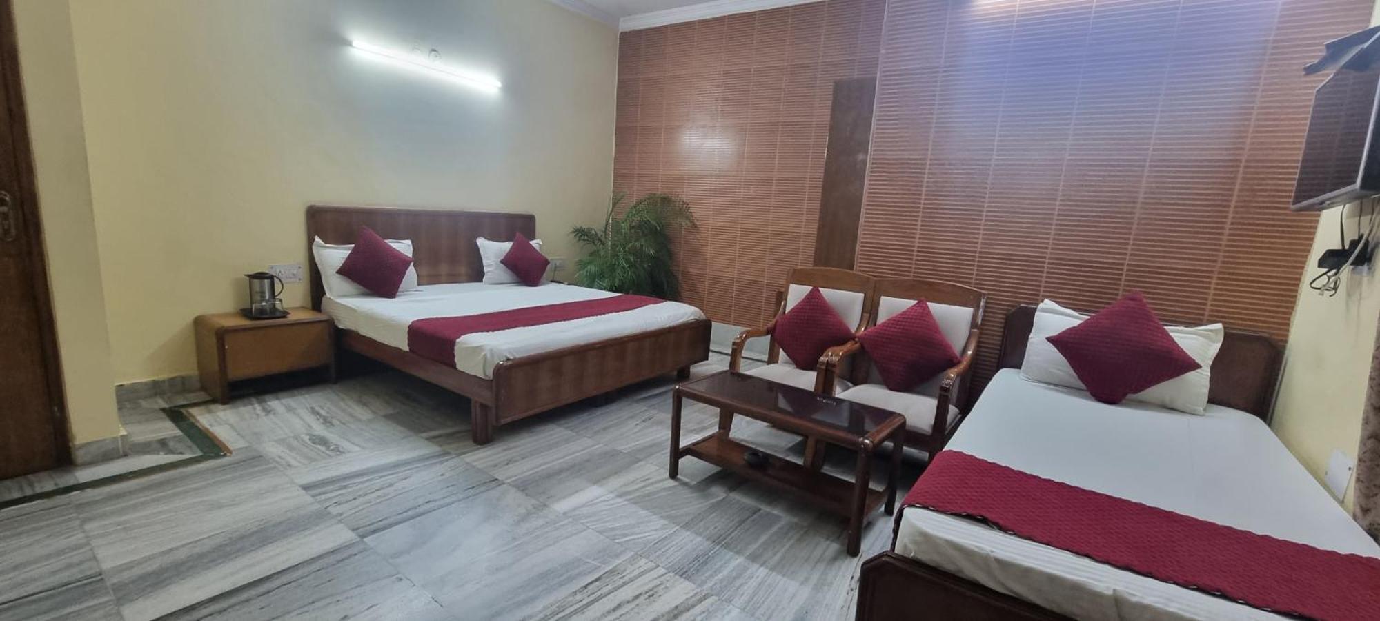Hotel Har Ki Pauri By Around Stays Haridwār Eksteriør bilde